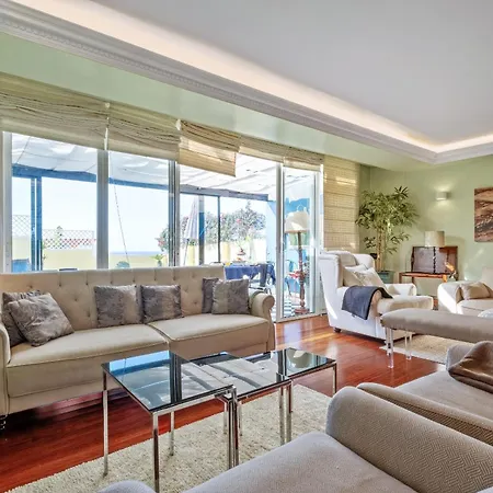 Casa Da Ilha - By Wehost * Funchal (Madeira)